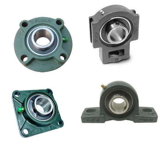 Obraz jest solidną i profesjonalną kompozycją, kt&oacute;ra łączy w sobie przemysłową wytrzymałość kompletnych zespoł&oacute;w łożyskowych (opraw samonastawnych) z wizerunkiem profesjonalnego polskiego dystrybutora dysponującego szeroką dostępnością magazynową. Całość emanuje niezawodnością, gotowością do montażu i kompleksowością oferty. W centrum uwagi, na czystej, industrialnej powierzchni (np. szczotkowanej stali), znajduje się starannie zaaranżowany zestaw r&oacute;żnorodnych typ&oacute;w opraw łożysk samonastawnych. Kompozycja ta wizualnie demonstruje "kompleksowy asortyment": &bull;	Oprawy stojące (typu UCP): Stanowią wizualny fundament kompozycji. Ich solidne, żeliwne korpusy o charakterystycznym kształcie komunikują stabilność i łatwość montażu na płaskich powierzchniach. &bull;	Oprawy kołnierzowe (typu UCF, UCFL): Prezentowane są oprawy kwadratowe (4-otworowe) i owalne (2-otworowe), co pokazuje wszechstronność montażu na powierzchniach pionowych. &bull;	Wbudowane łożysko samonastawne: W każdej oprawie widoczne jest zintegrowane łożysko samonastawne (typu UC). Jego sferyczna powierzchnia zewnętrzna, wsp&oacute;łpracująca z oprawą, jest kluczową cechą, kt&oacute;ra wizualnie komunikuje zdolność do kompensacji niewsp&oacute;łosiowości wału. &bull;	R&oacute;żnorodność materiał&oacute;w: Obok klasycznych, żeliwnych opraw (często w kolorze zielonym, czarnym lub szarym) może leżeć oprawa ze stali nierdzewnej lub oprawa termoplastyczna, co wizualnie komunikuje dostępność rozwiązań dla przemysłu spożywczego i farmaceutycznego. &bull;	Marki Premium: Na korpusach opraw widoczne są wyraźne, odlane lub grawerowane logotypy czołowych światowych producent&oacute;w, takich jak SKF, FAG/INA (Schaeffler), NSK, FYH, DODGE, ASAHI, co buduje zaufanie i podkreśla status autoryzowanego dystrybutora. Tło jest subtelnie rozmyte (efekt bokeh), ale jednoznacznie wskazuje na profesjonalną, wielkoskalową dystrybucję na terenie Polski: &bull;	Nowoczesny magazyn: W tle widać rzędy wysokich regał&oacute;w magazynowych, wypełnionych uporządkowanymi, markowymi opakowaniami. &bull;	Wielomarkowy stock: W tle widać r&oacute;żnorodność opakowań: zielone (FYH, DODGE), niebieskie (SKF), czerwono-białe (FAG/INA), co wizualnie potwierdza treść z pierwszego planu i status dystrybutora wielu marek. &bull;	Logo Dystrybutora: W dyskretnym, ale widocznym miejscu umieszczone jest logo polskiego dystrybutora (np. DAKAM), z dopiskiem "Autoryzowany Dystrybutor", co buduje jego markę jako zaufanego partnera na krajowym rynku. Obraz niesie jasny komunikat: "Jako czołowy polski dystrybutor, posiadamy każdy typ oprawy łożyska samonastawnego (UCP, UCF, UCFL), jakiej potrzebujesz, od najlepszych producent&oacute;w, dostępny natychmiast z naszego magazynu". Jest skierowany do dział&oacute;w utrzymania ruchu, konstruktor&oacute;w maszyn rolniczych, budowlanych i przemysłowych.